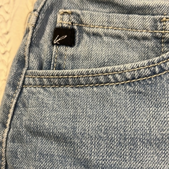 KanCan Ivanna Ultra High Waisted Mom shorts size 26 - Picture 6 of 15